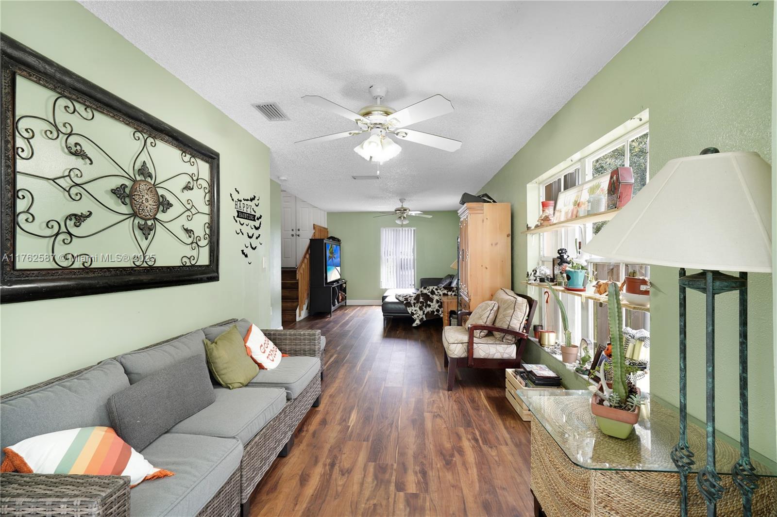 Property photo # 9