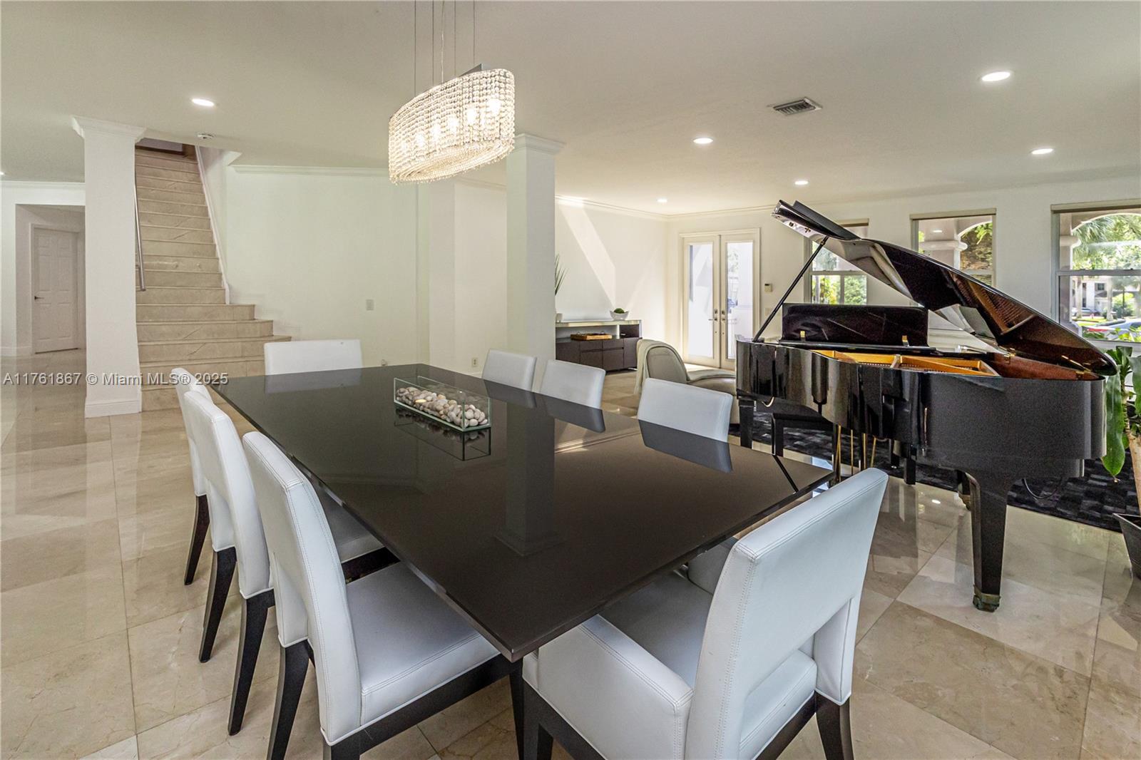 1879 Hidden Trail Ln, Weston, Florida image 9