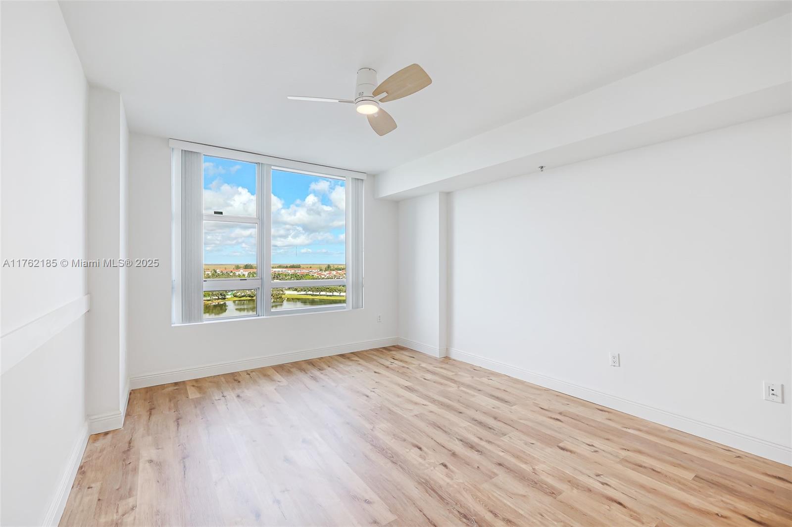 2641 N Flamingo Rd #1205N, Sunrise, Florida image 11