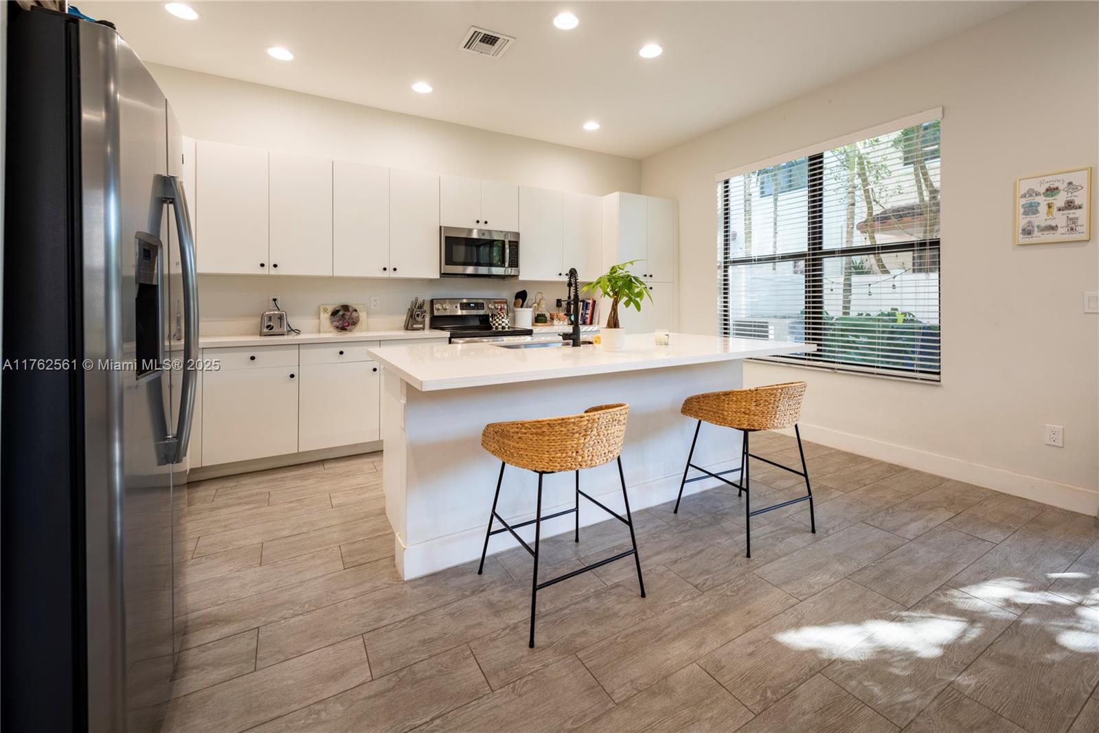 111 NW 209th Trl #111, Pembroke Pines, Florida image 2