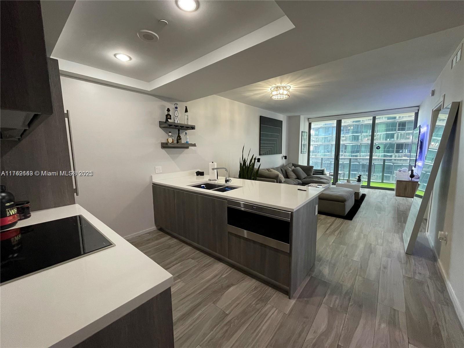 801 S Miami Ave #2907, Miami FL 33130