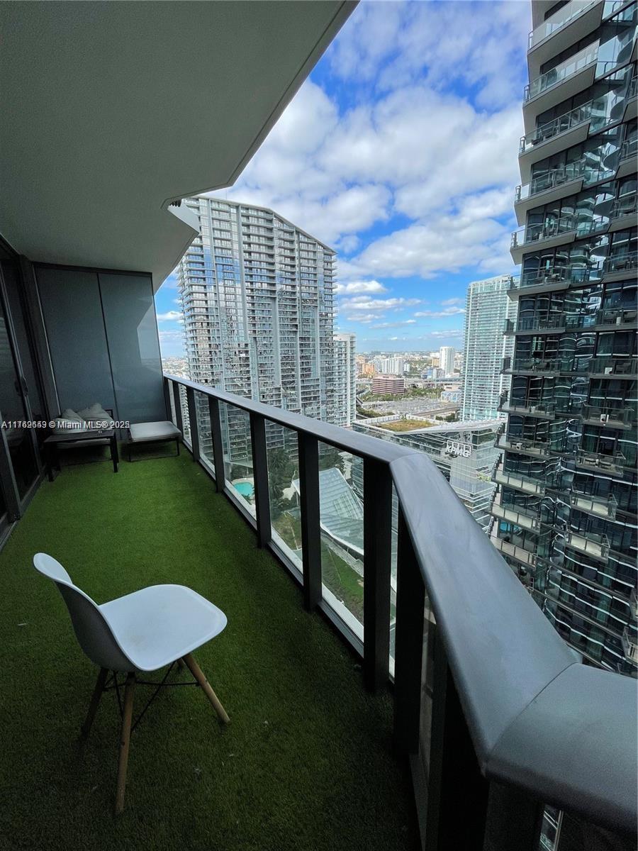 801 S Miami Ave #2907, Miami FL 33130