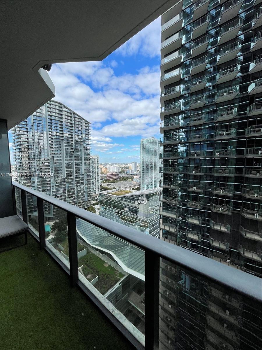 801 S Miami Ave #2907, Miami FL 33130