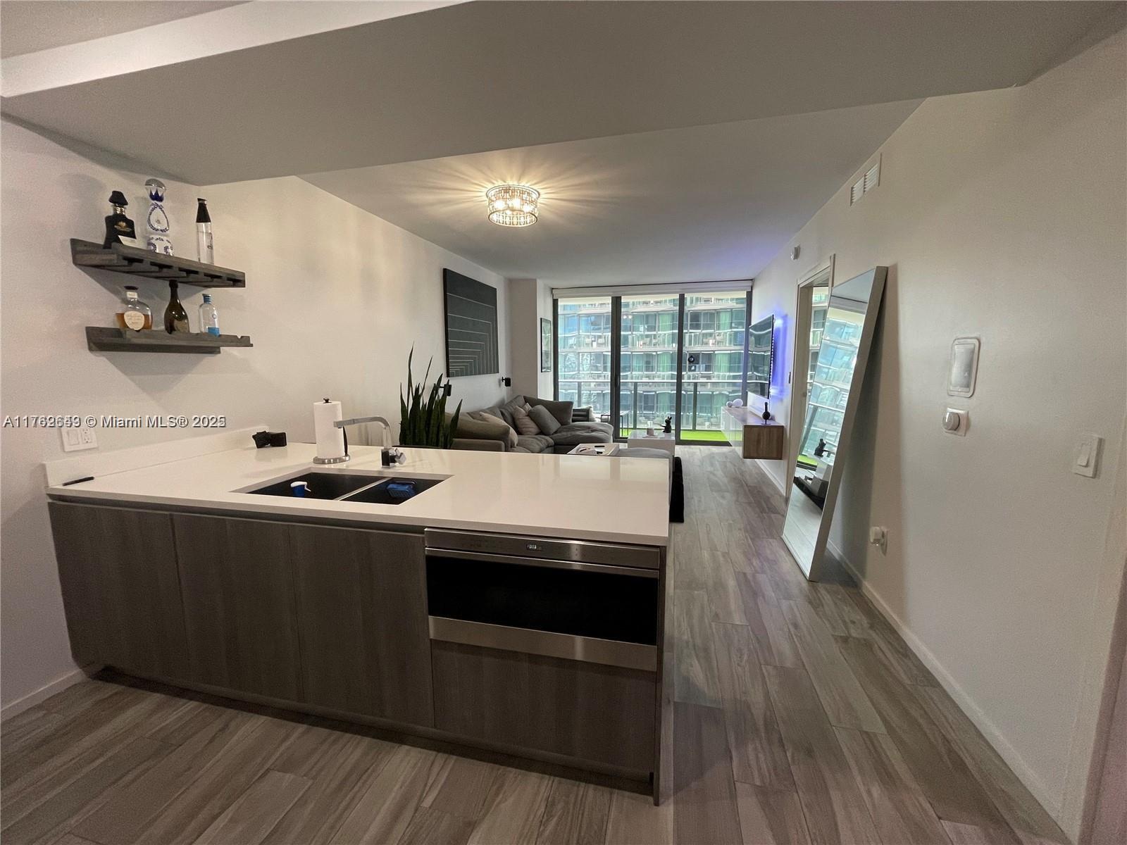 801 S Miami Ave #2907, Miami FL 33130