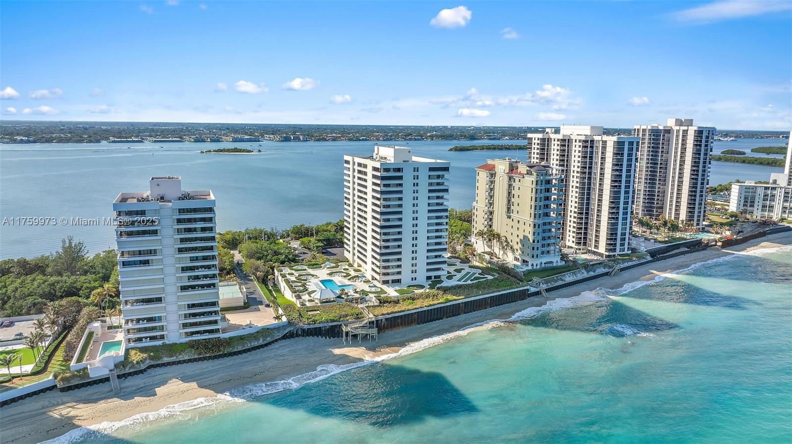 Apartamento à Venda em Singer Island, FL