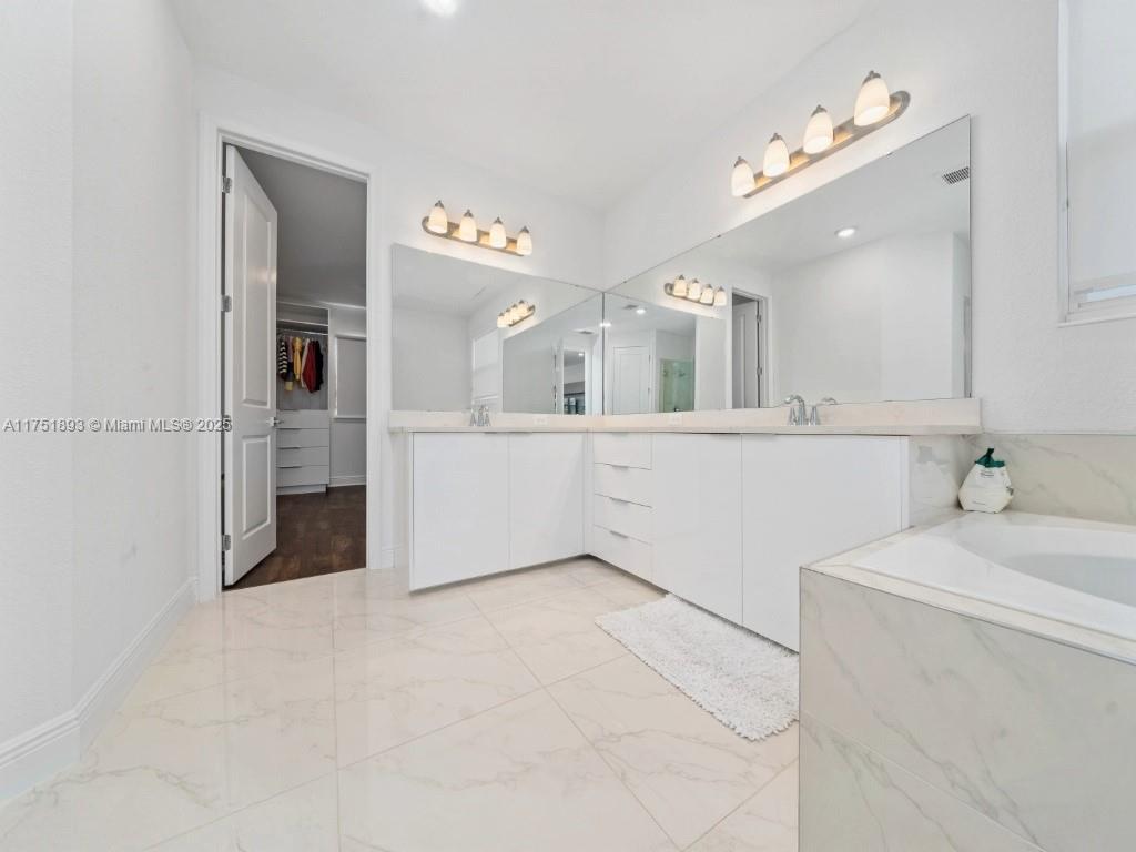 8085 Ludington Cir, Orlando, Florida image 21