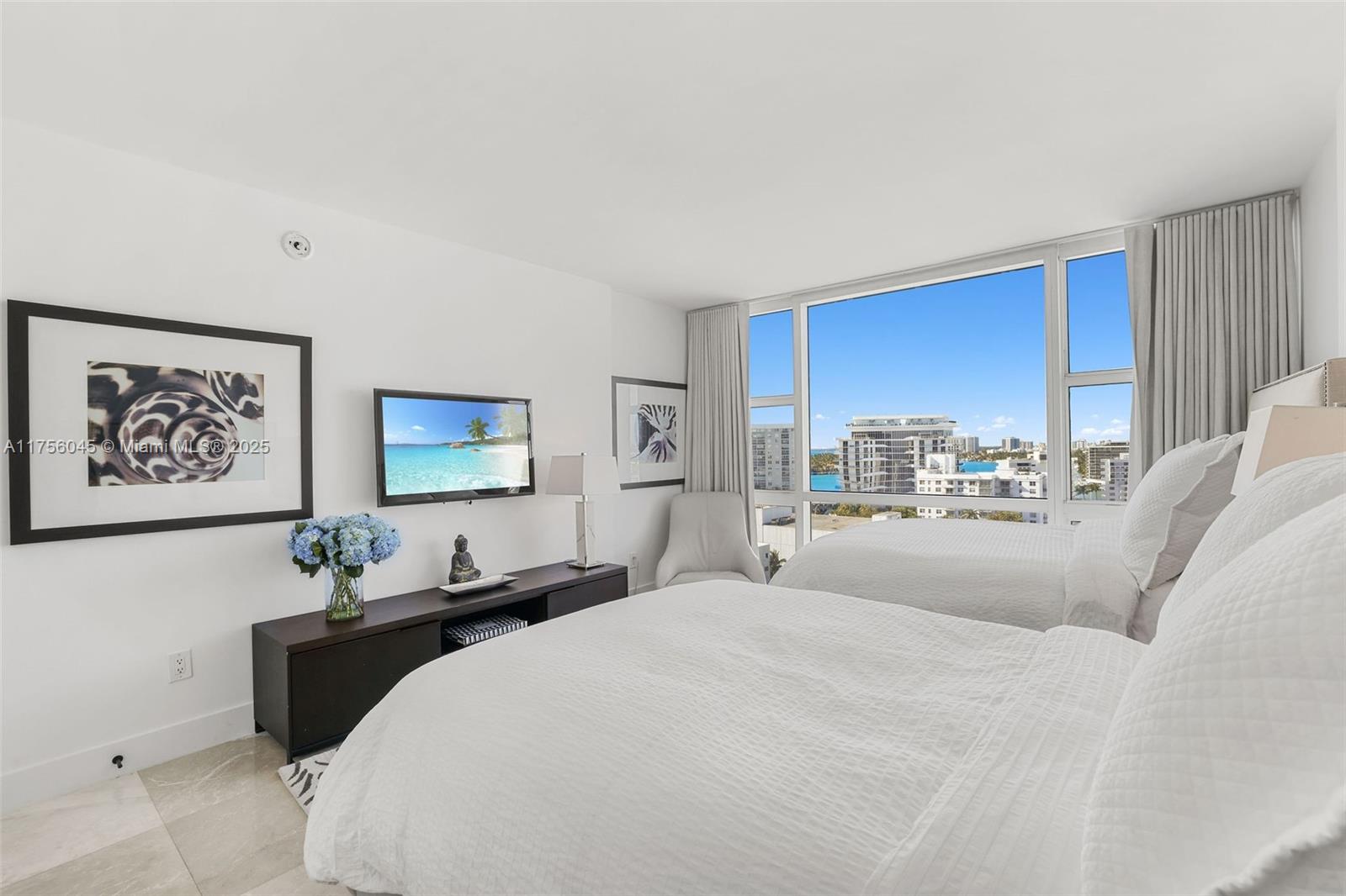 6801 COLLINS AV DOOR# 1102 #(LEGAL #1112), Miami Beach FL 33141