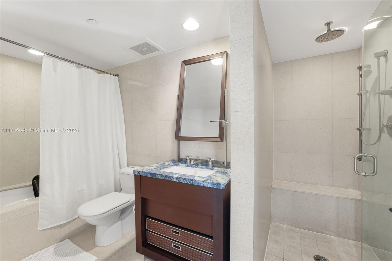 6801 COLLINS AV DOOR# 1102 #(LEGAL #1112), Miami Beach FL 33141