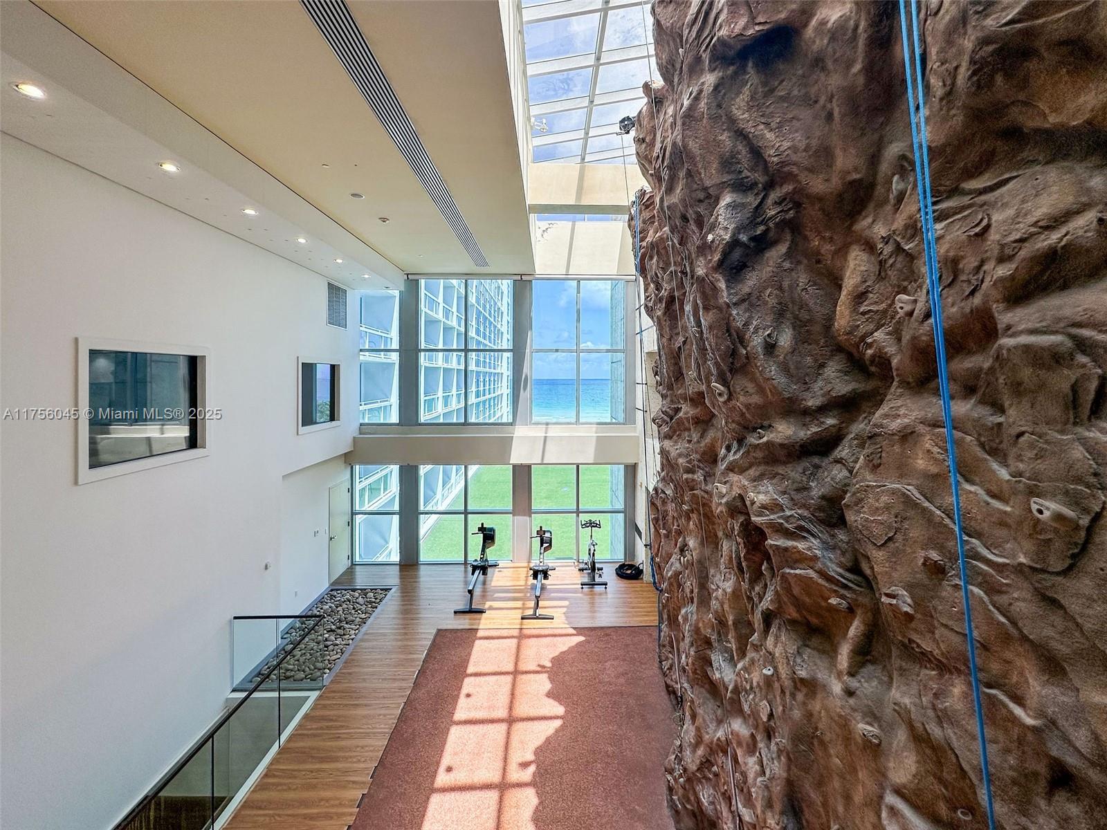 6801 COLLINS AV DOOR# 1102 #(LEGAL #1112), Miami Beach FL 33141
