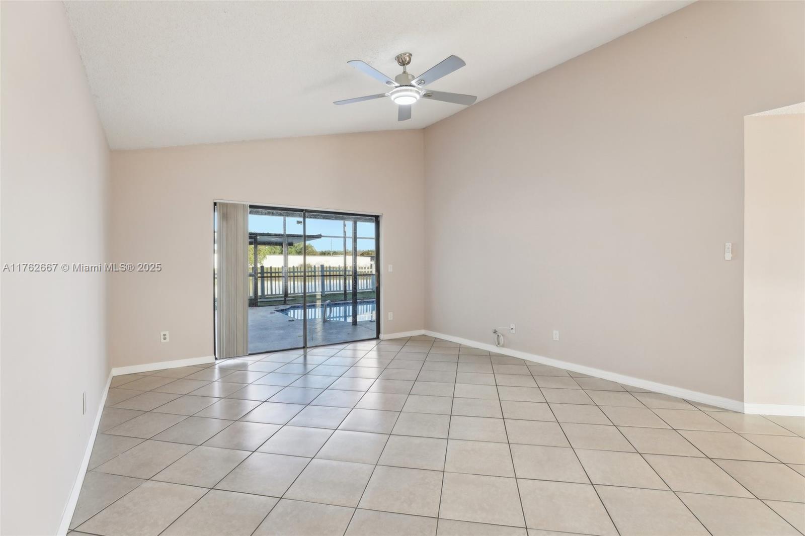 118 Pinewood Cir, Kissimmee, Florida image 6