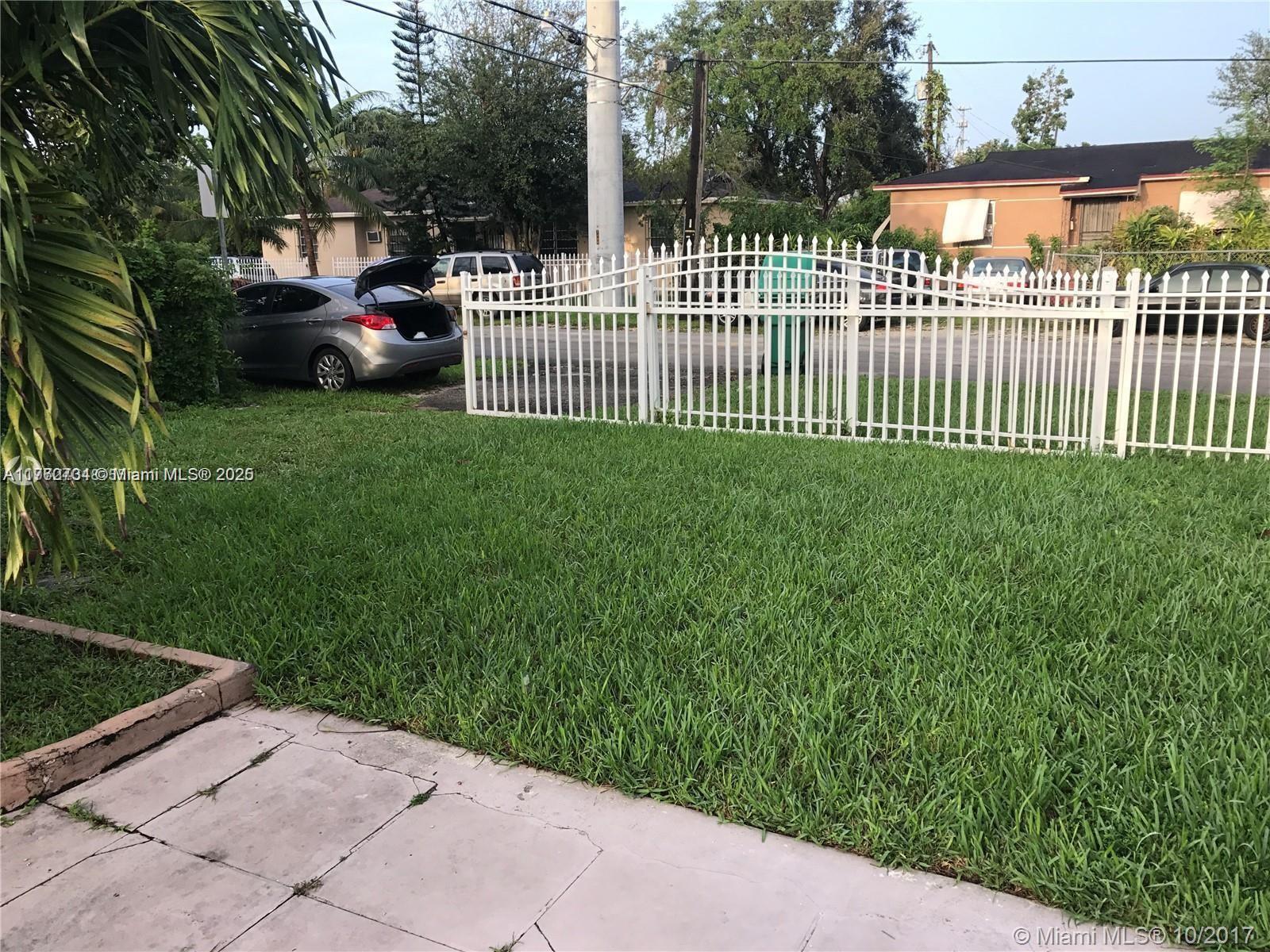 442 NW 100th St