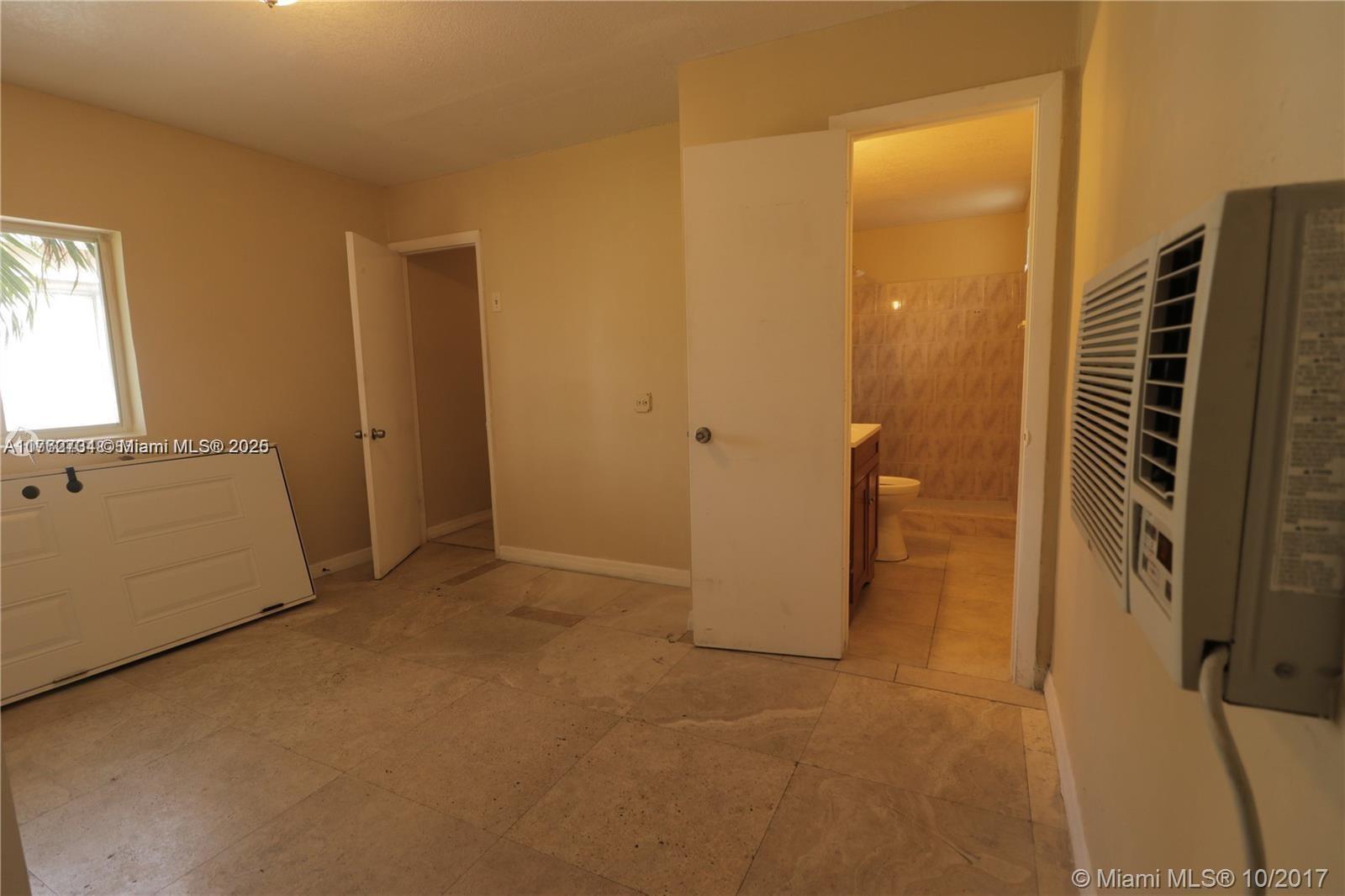 442 NW 100th St