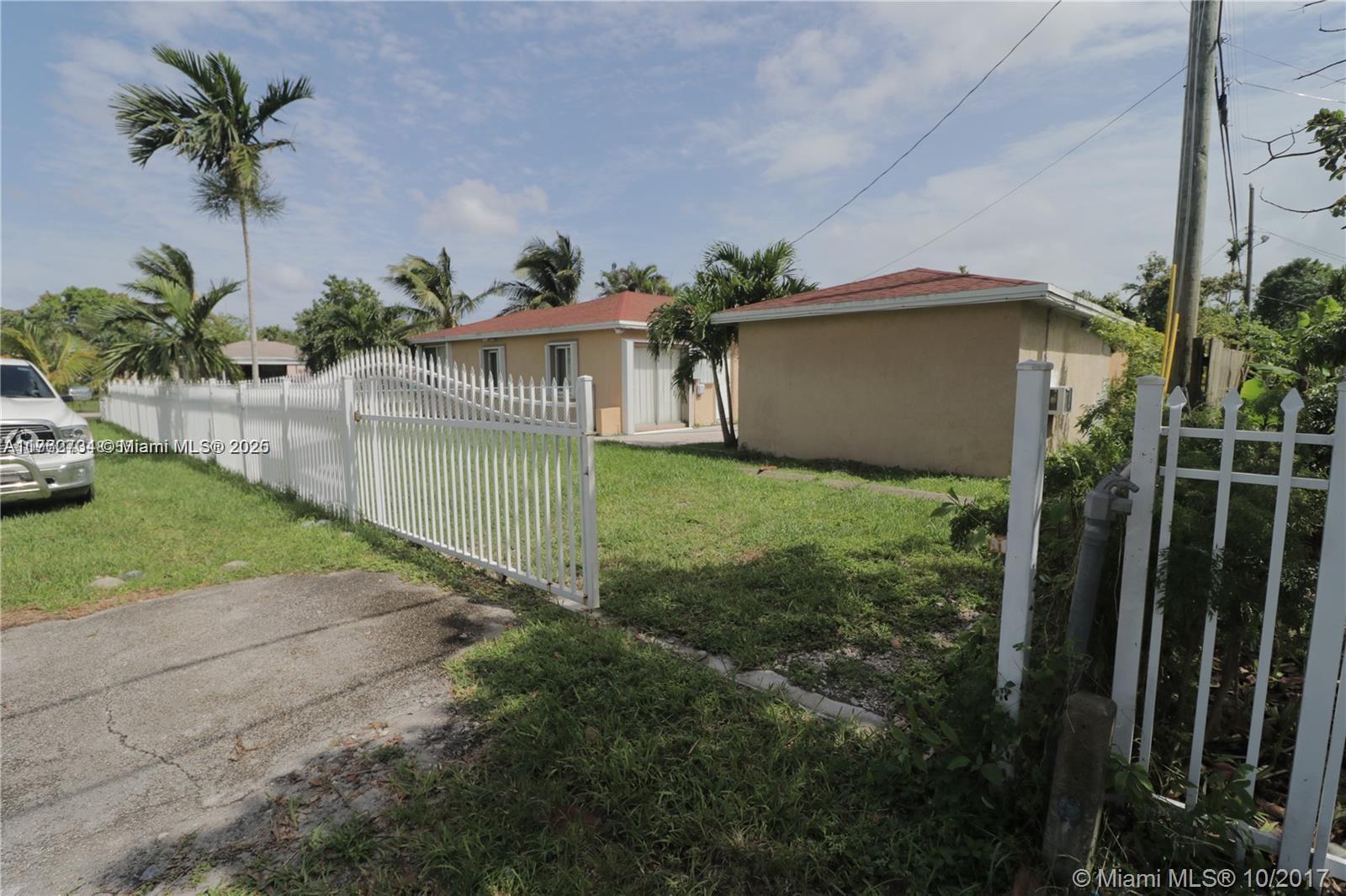 442 NW 100th St