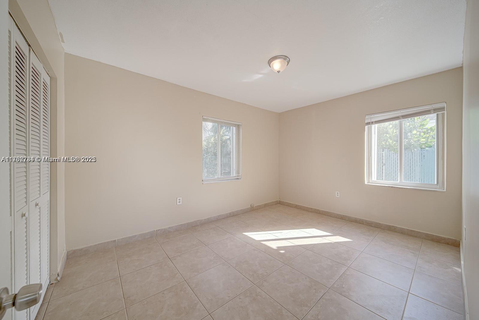 442 NW 100th St