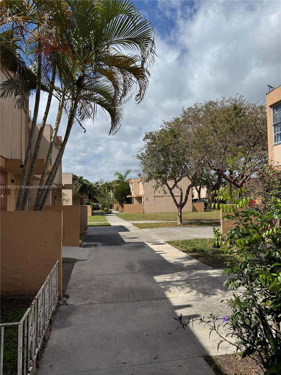 6007 SW 69th St #74, South Miami, Florida image 21