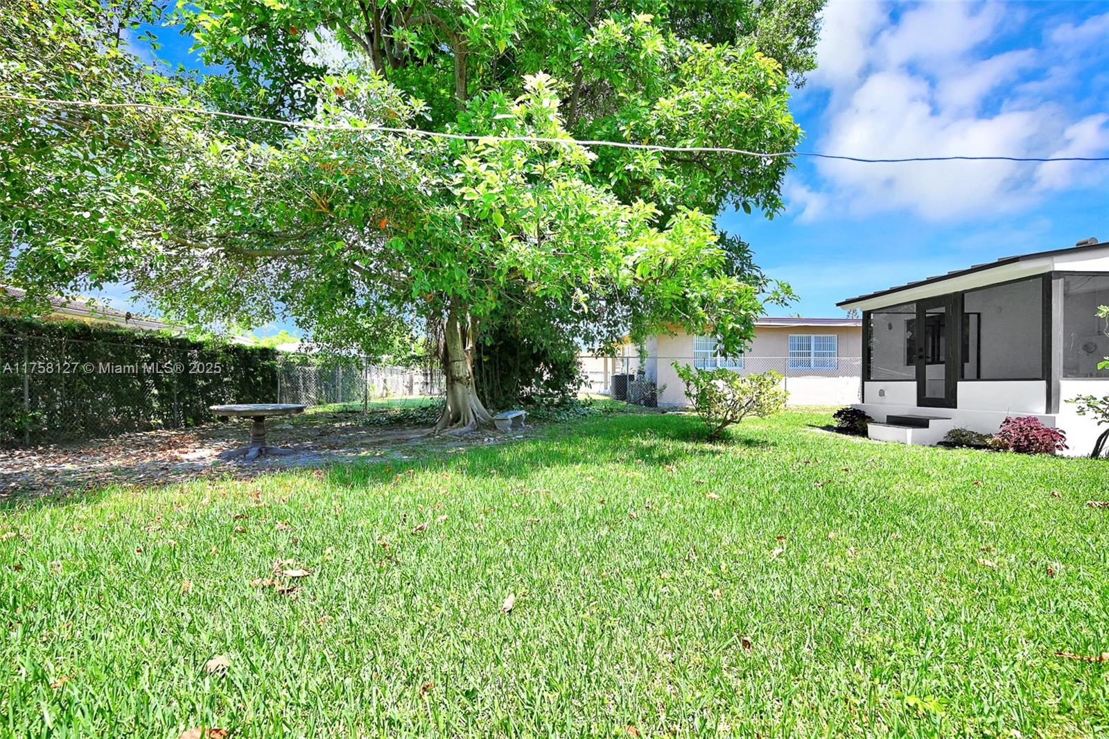 Listing Photo 23