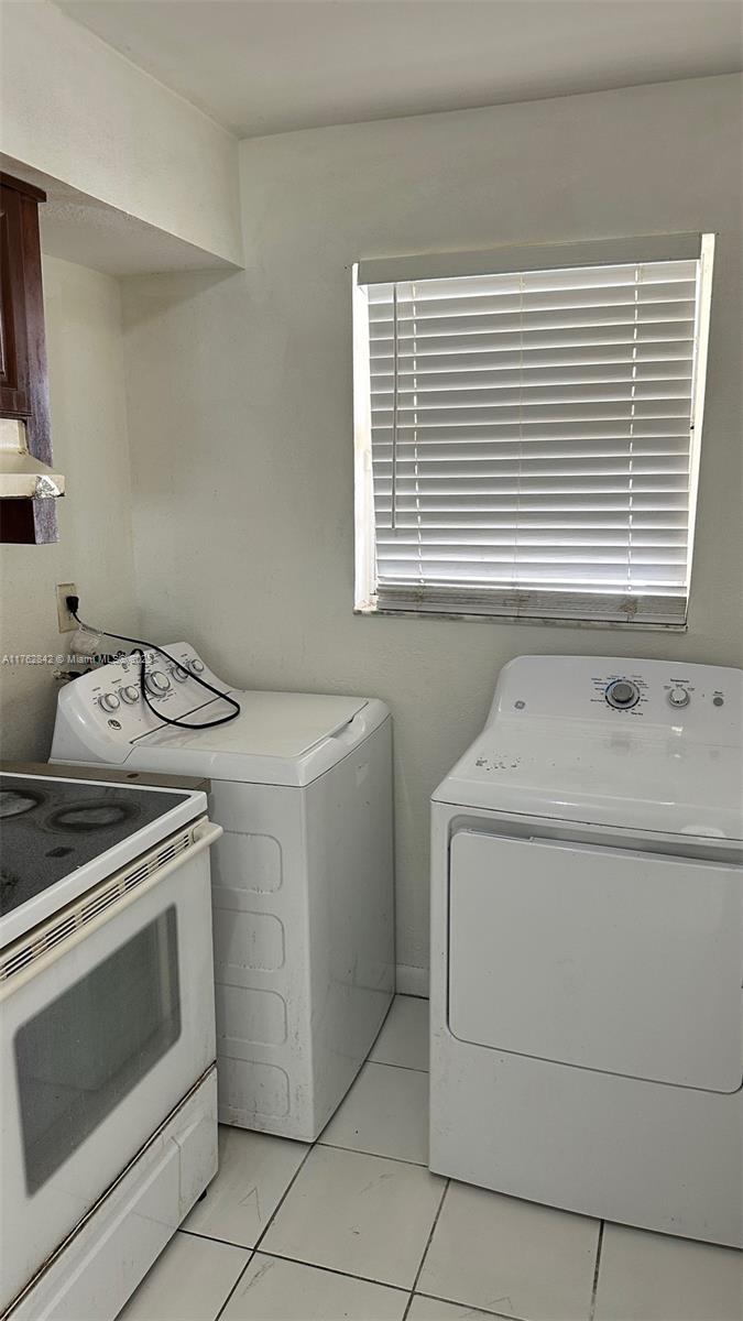 504 NW 179th St, Miami Gardens, Florida image 4