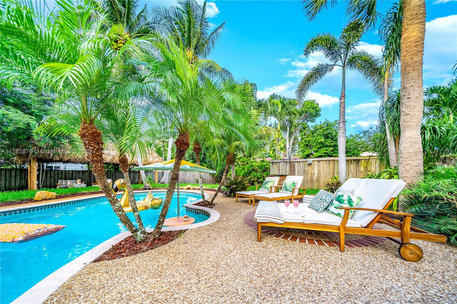 1715 NE 36th St, Oakland Park, Florida image 48