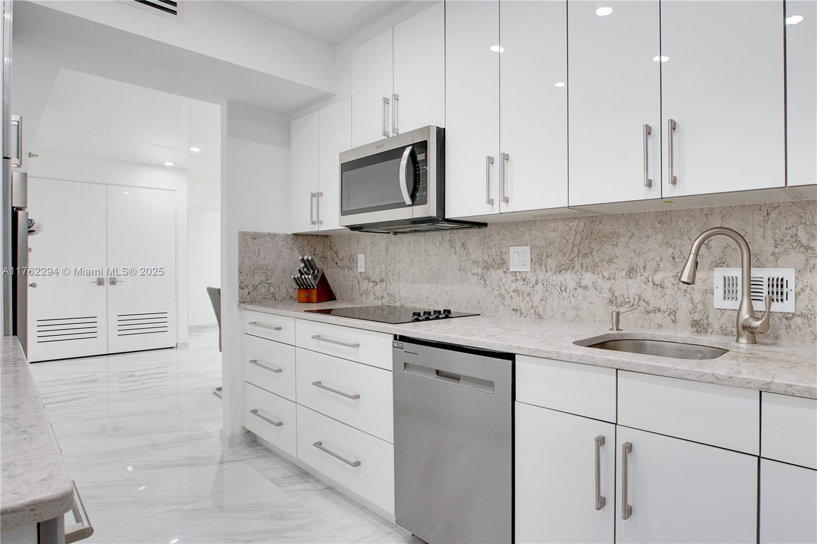 10185 Collins Ave #907, Bal Harbour, Florida image 11