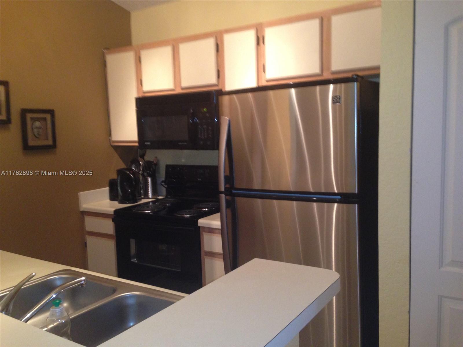 2880 N Oakland Forest Dr #313, Oakland Park, Florida image 4