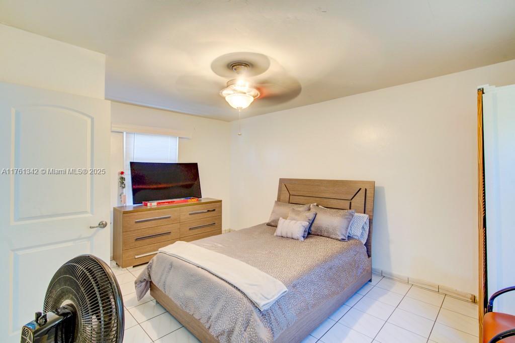 1845 Dixieanna St, Hollywood, Florida image 46