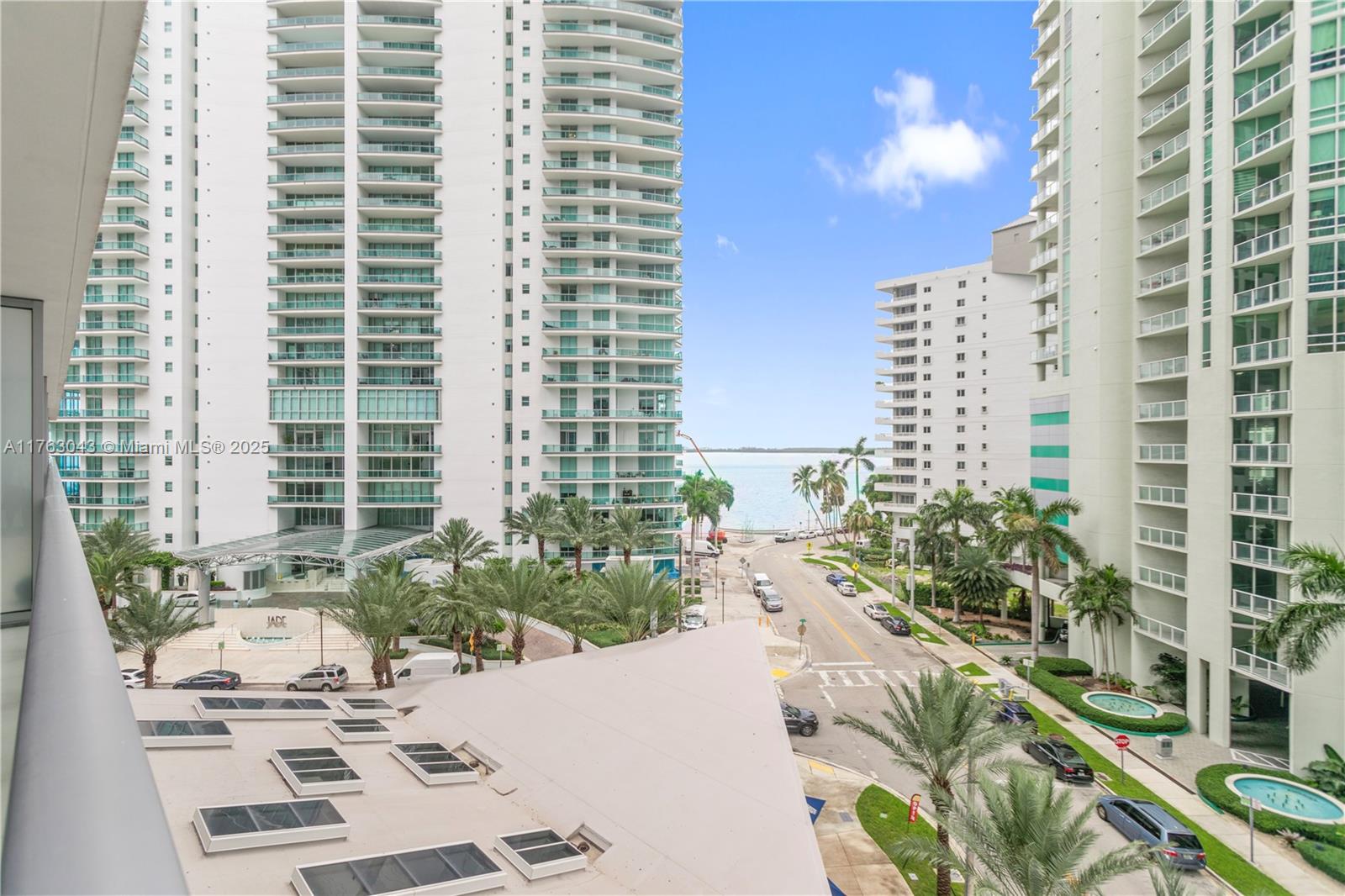1300 Brickell Bay Dr #603, Miami FL 33131