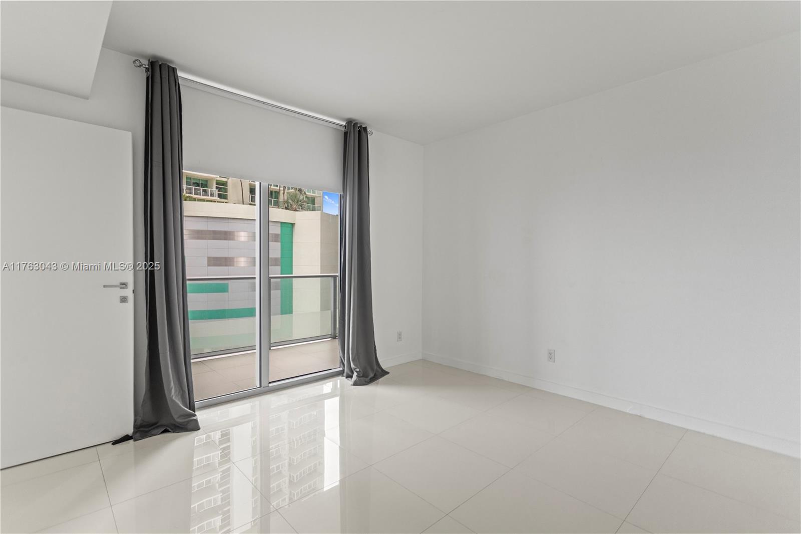 1300 Brickell Bay Dr #603, Miami FL 33131