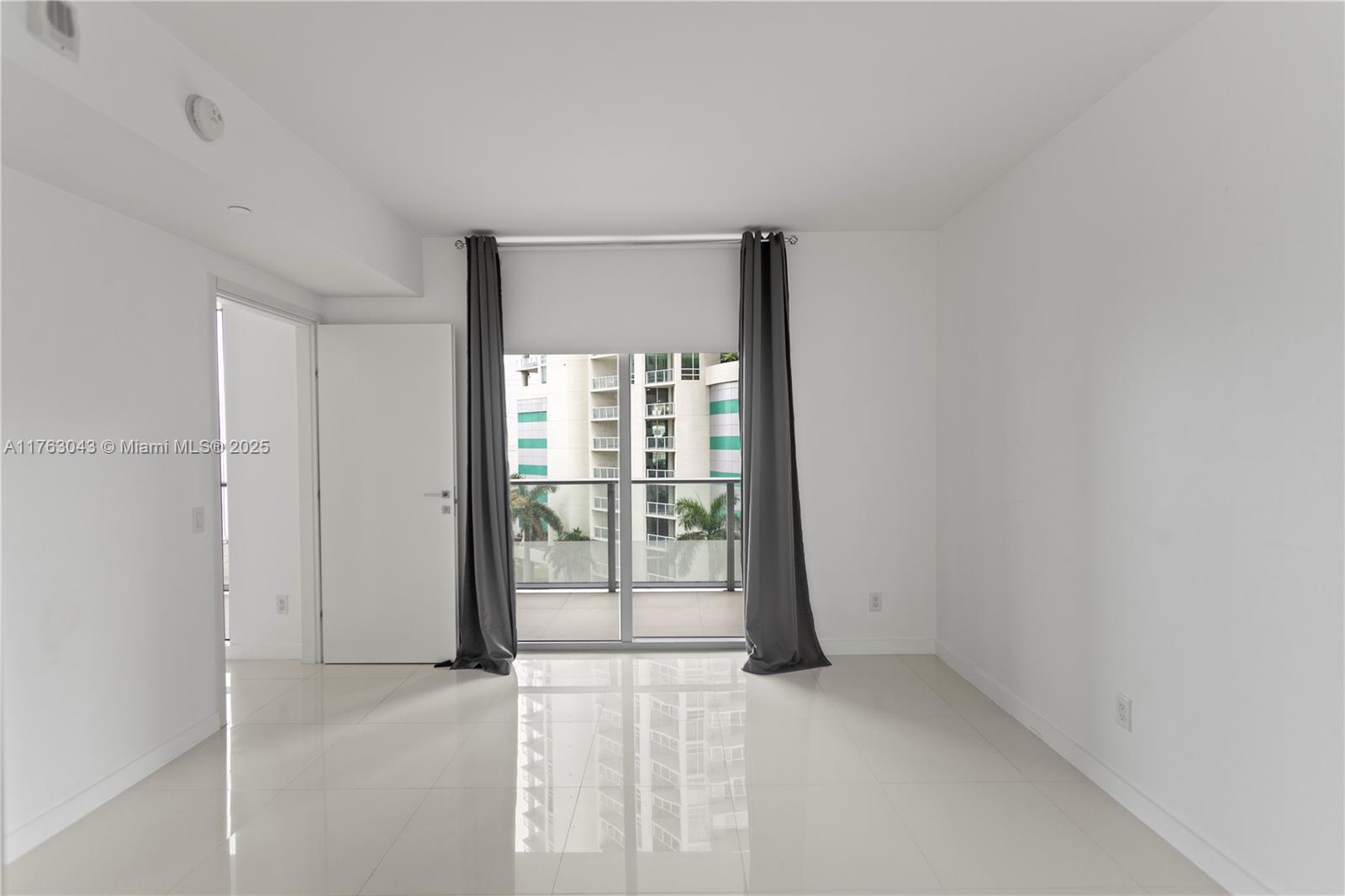 1300 Brickell Bay Dr #603, Miami FL 33131