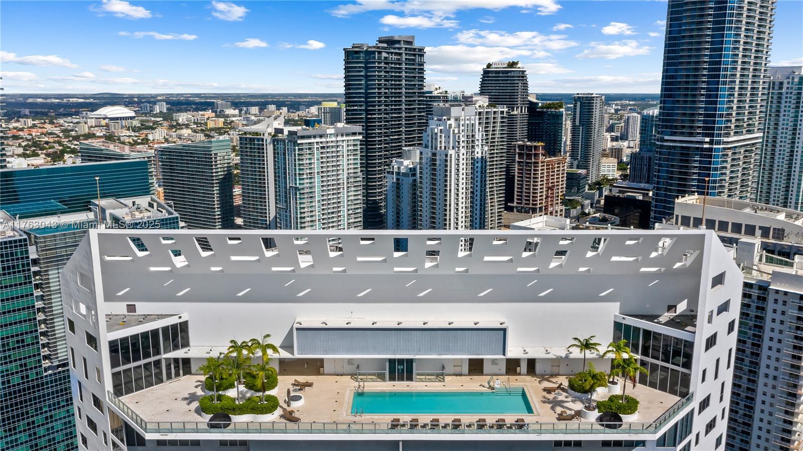 1300 Brickell Bay Dr #603, Miami FL 33131