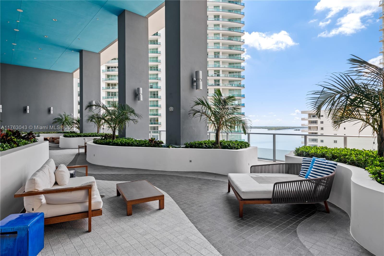1300 Brickell Bay Dr #603, Miami FL 33131