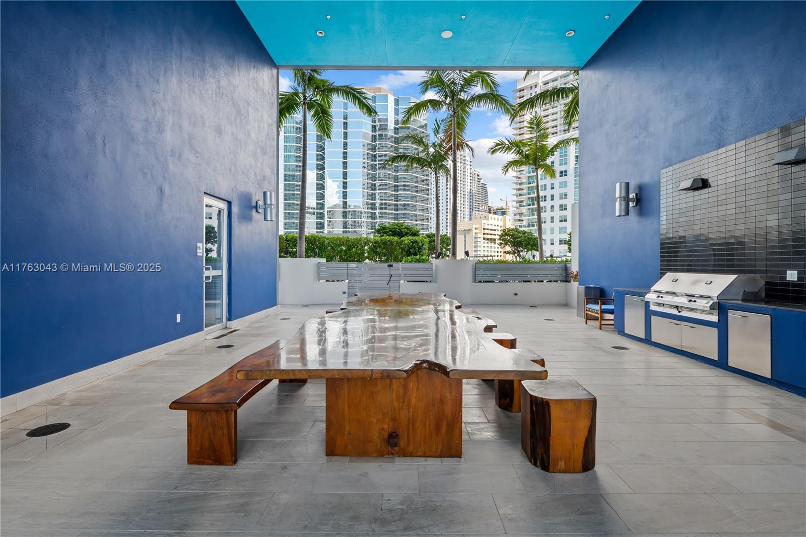 1300 Brickell Bay Dr #603, Miami FL 33131