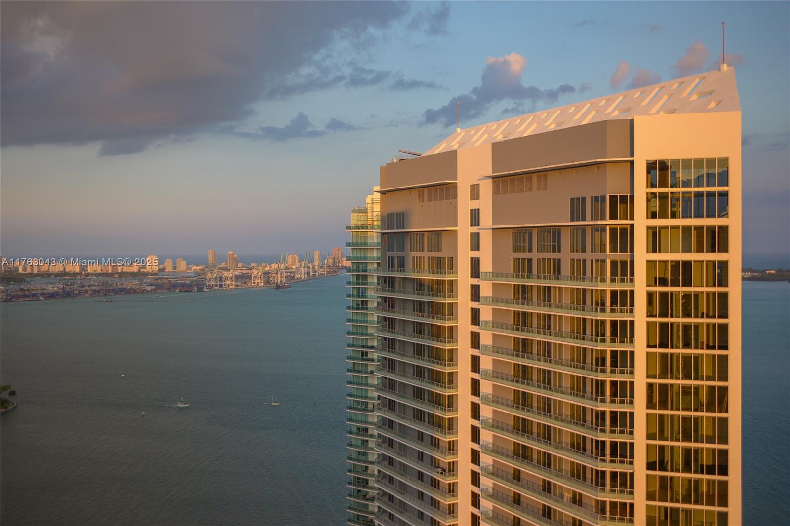 1300 Brickell Bay Dr #603, Miami FL 33131