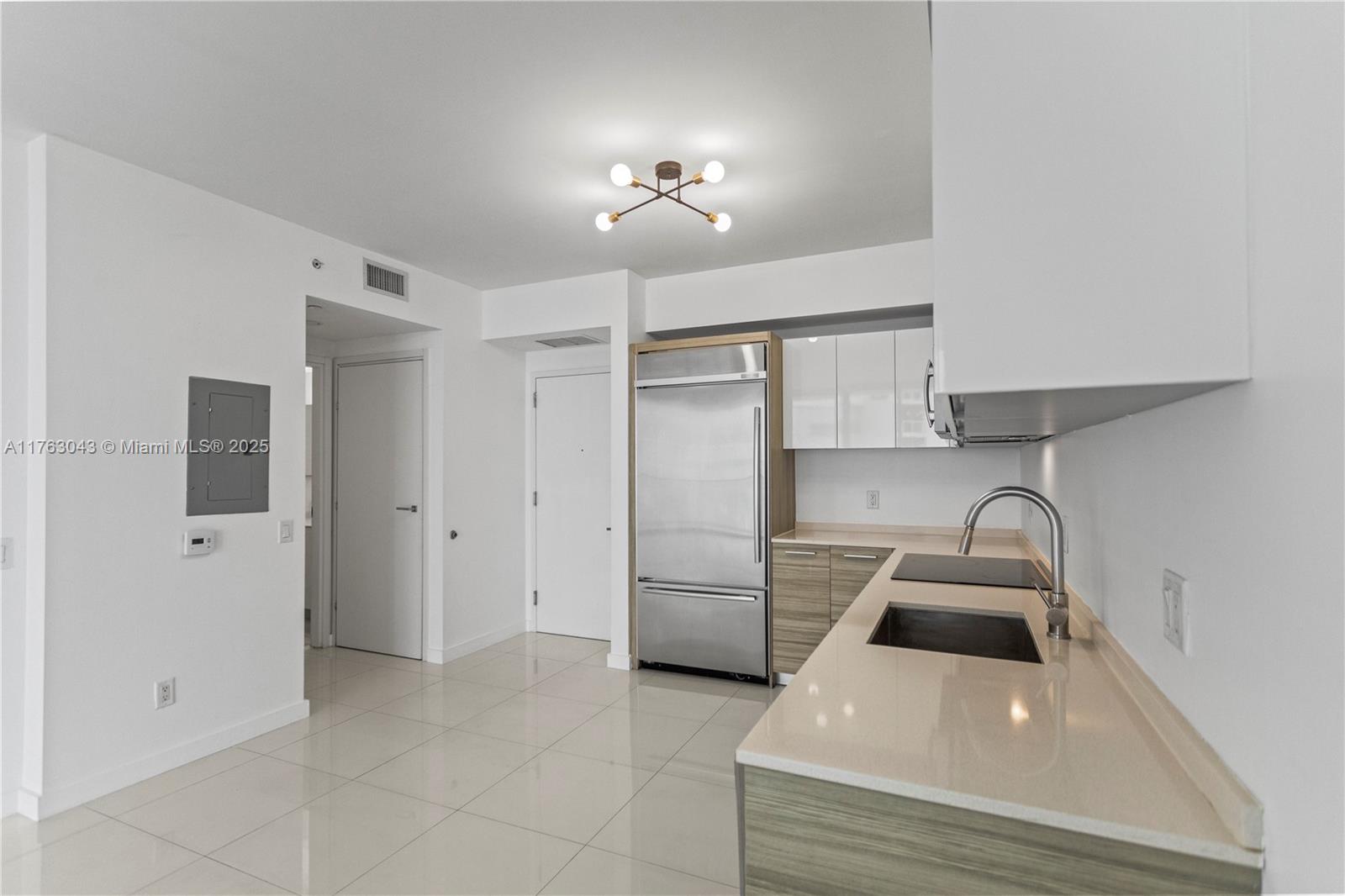 1300 Brickell Bay Dr #603, Miami FL 33131