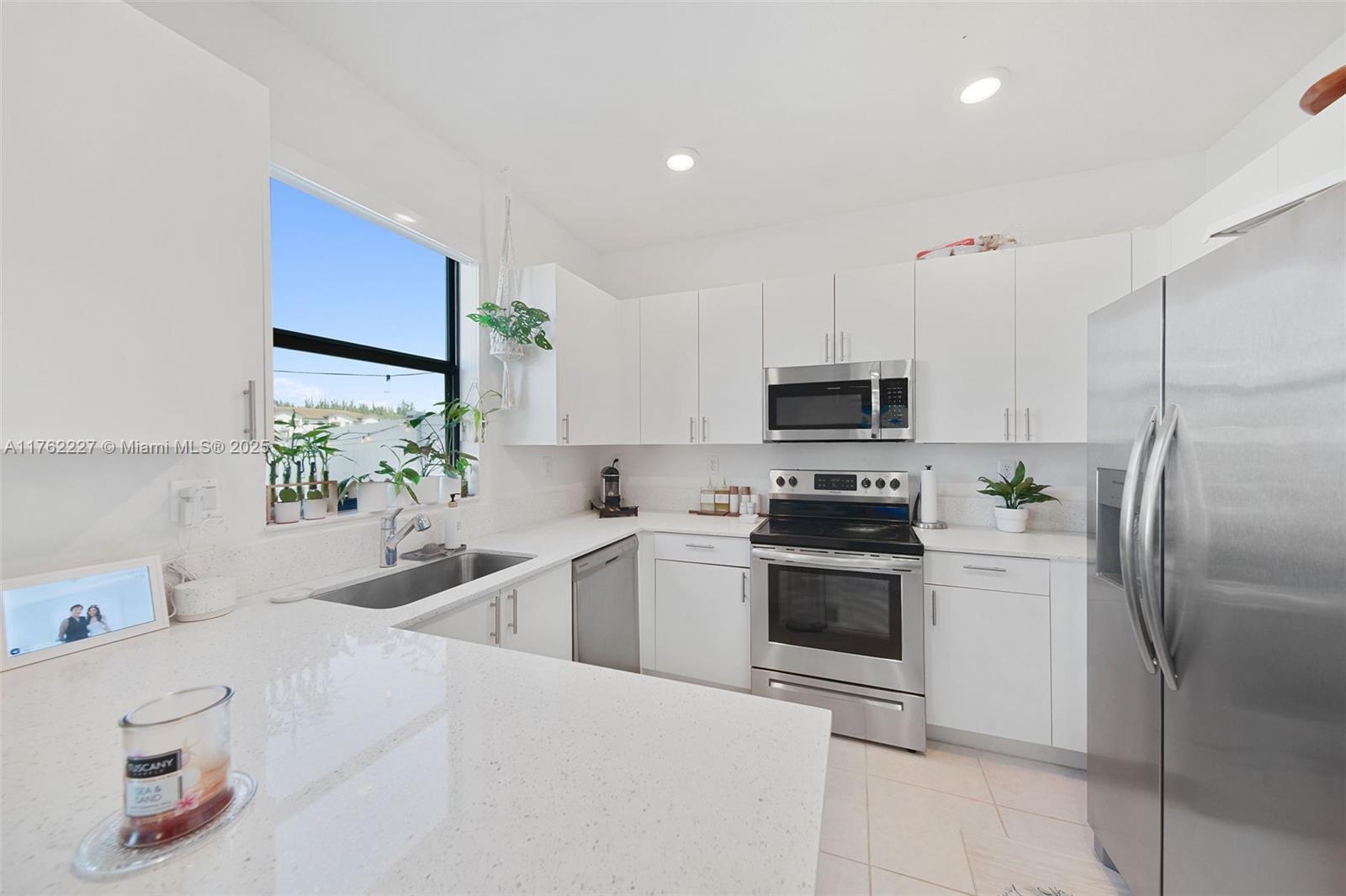 493 NW 204th St, Miami Gardens, Florida image 11
