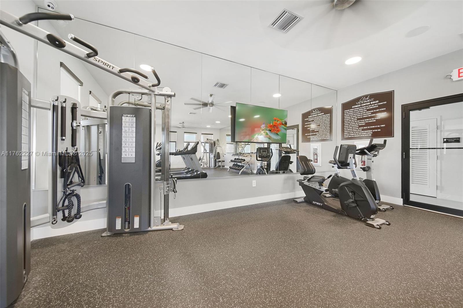 493 NW 204th St, Miami Gardens, Florida image 35