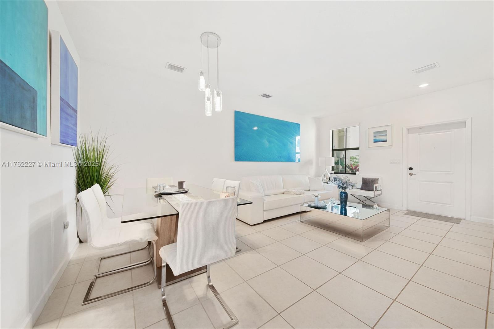 493 NW 204th St, Miami Gardens, Florida image 5