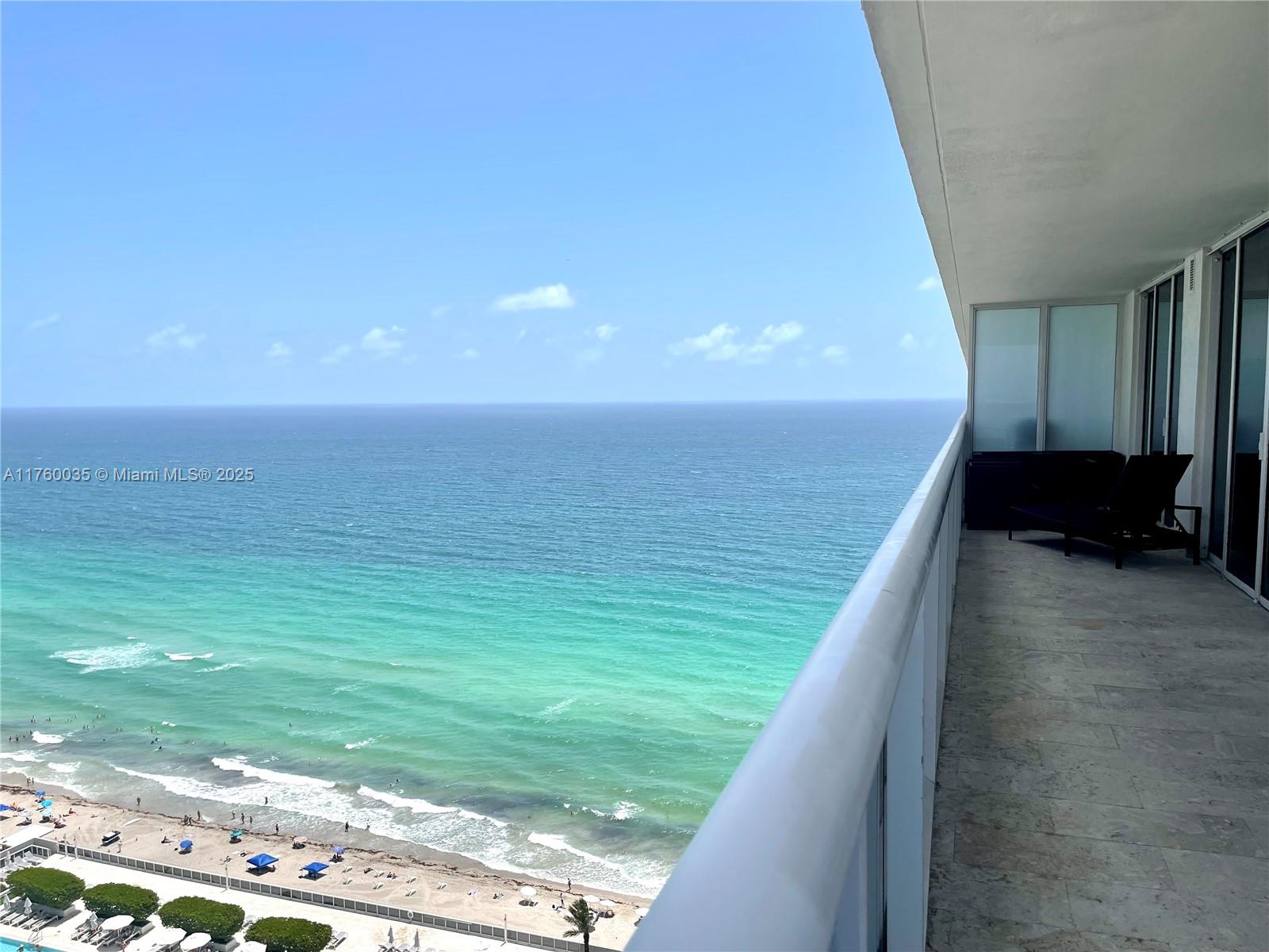 Condo for Sale in Hallandale Beach, FL
