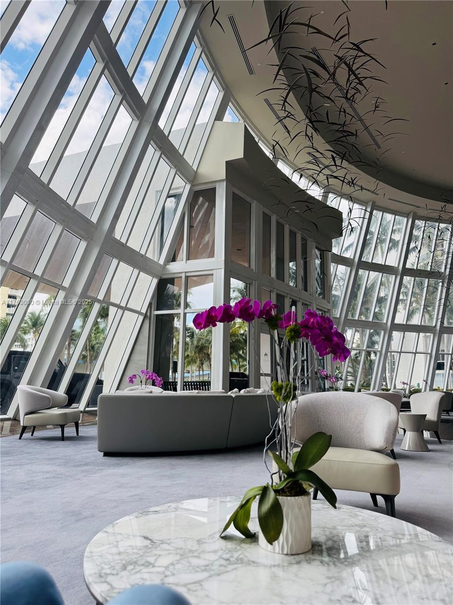 Condo for Rent in Hallandale Beach, FL