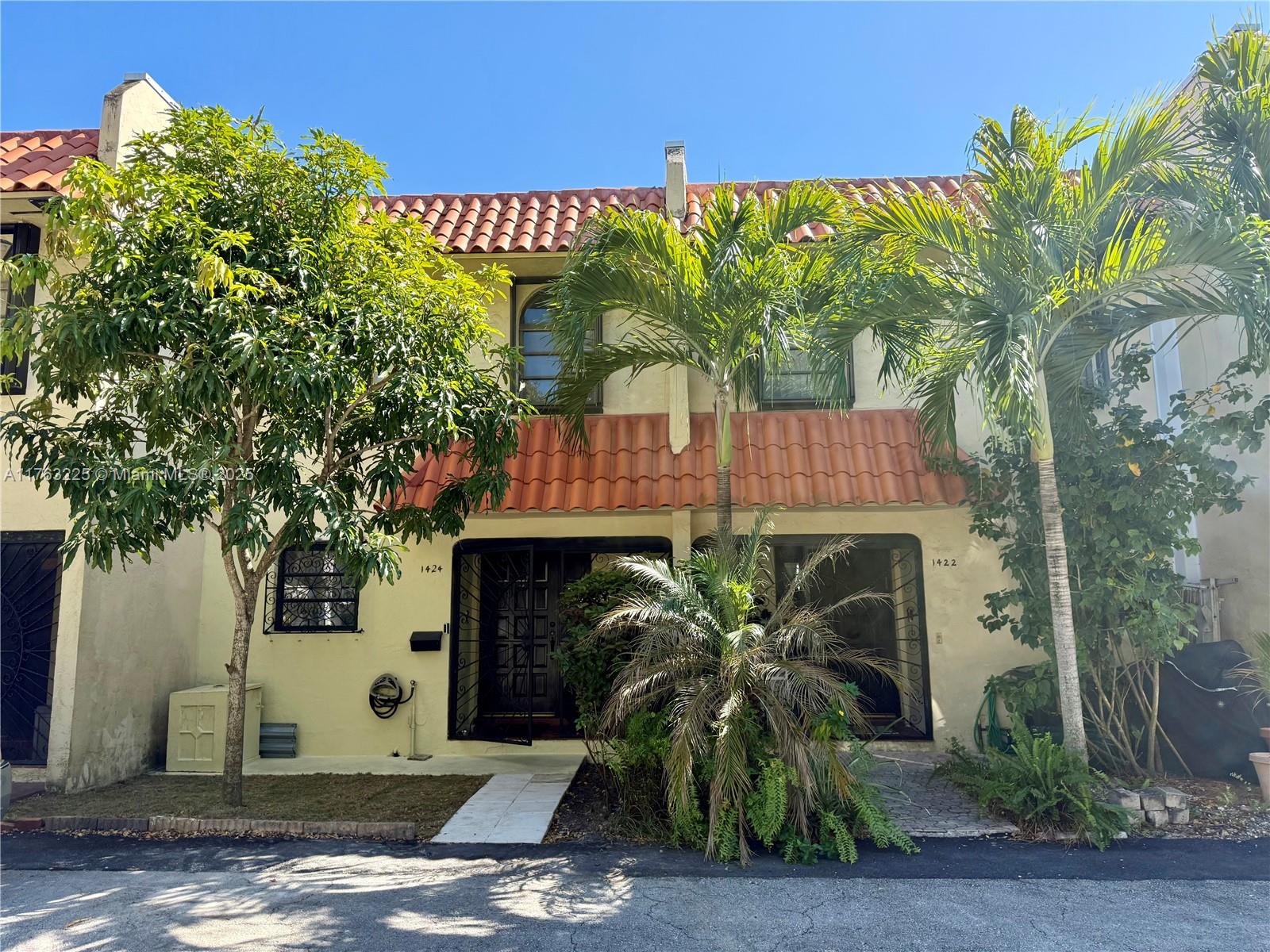 1424 NE 105th St #D10, Miami Shores, Florida image 2