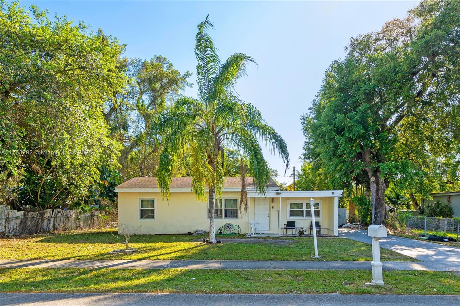 114 Marion Rd, West Park, Florida image 1