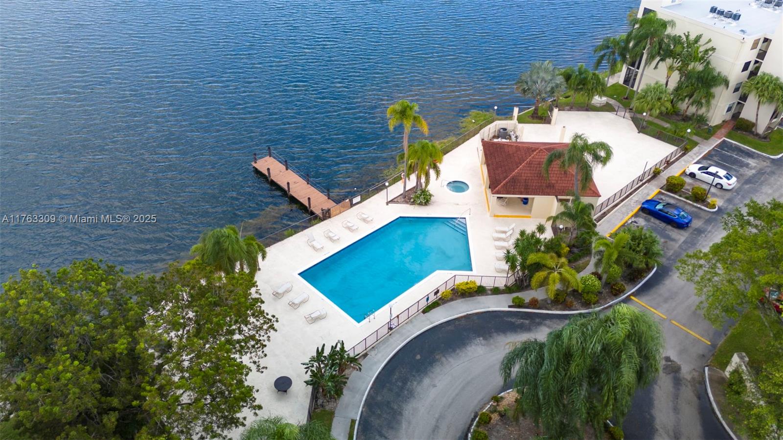 116 Lake Emerald Dr #105, Oakland Park, Florida image 29