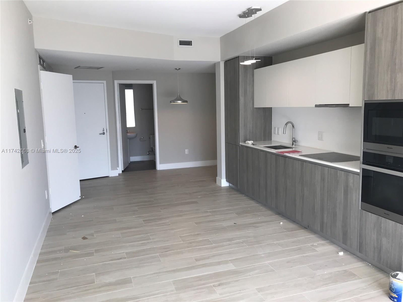 2900 NE 7th Ave #1508, Miami FL 33137