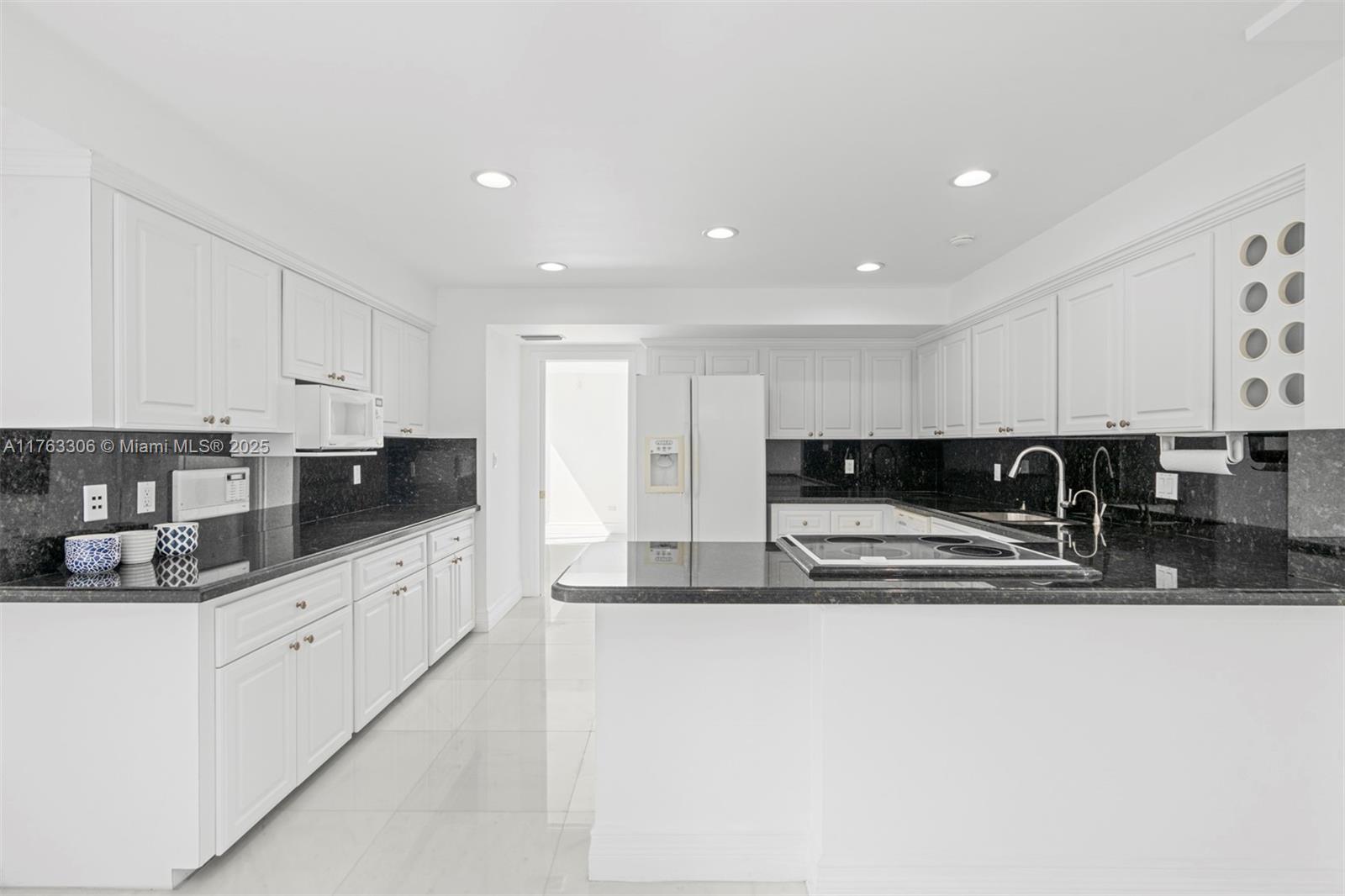 6795 & 6793 Brookline Dr, Hialeah, Florida image 20