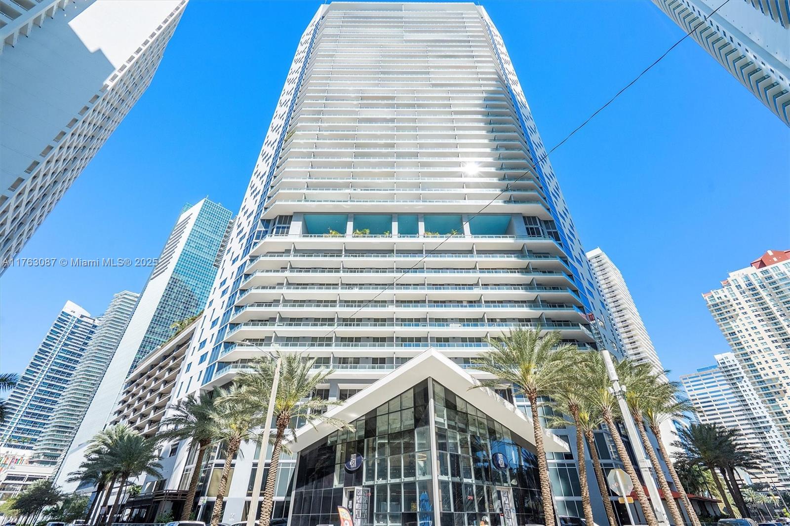 1300 Brickell Bay Dr #2404, Miami FL 33131