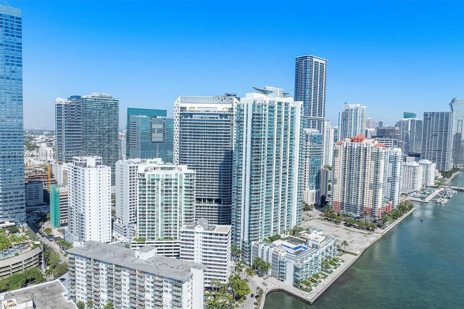 1300 Brickell Bay Dr #2404, Miami FL 33131