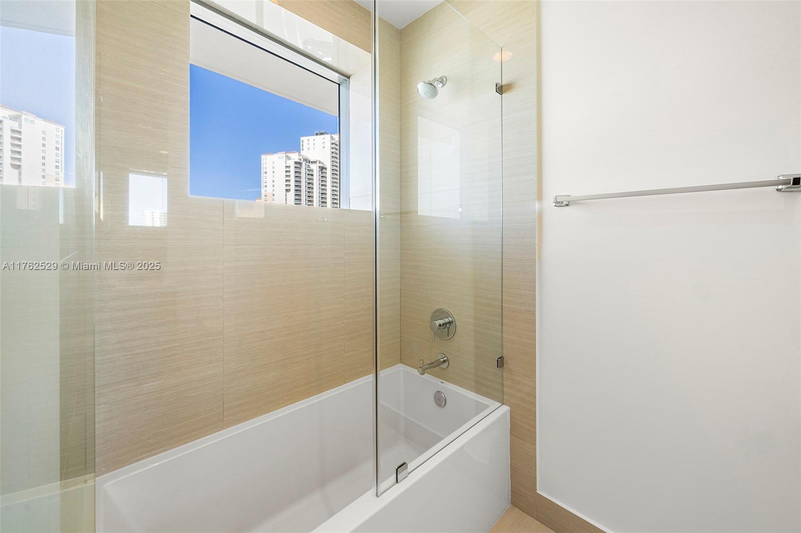 3250 NE 188th St #704, Aventura, Florida image 45