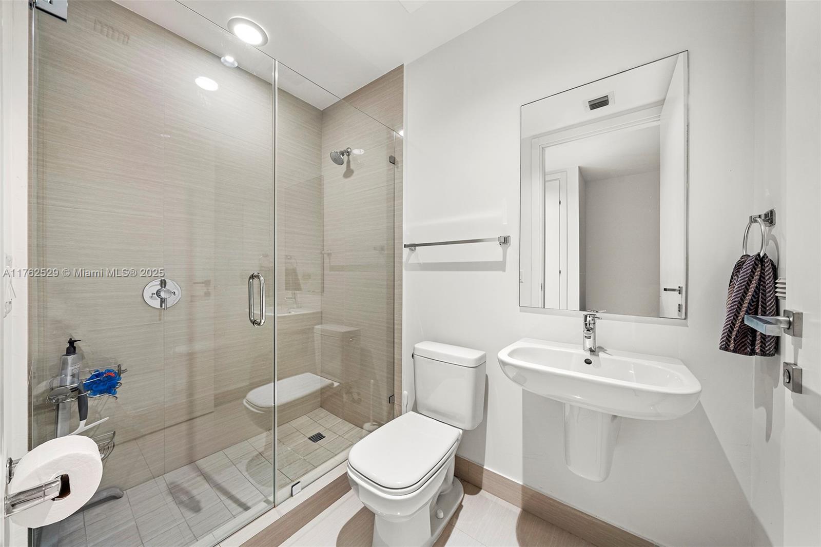 3250 NE 188th St #704, Aventura, Florida image 49