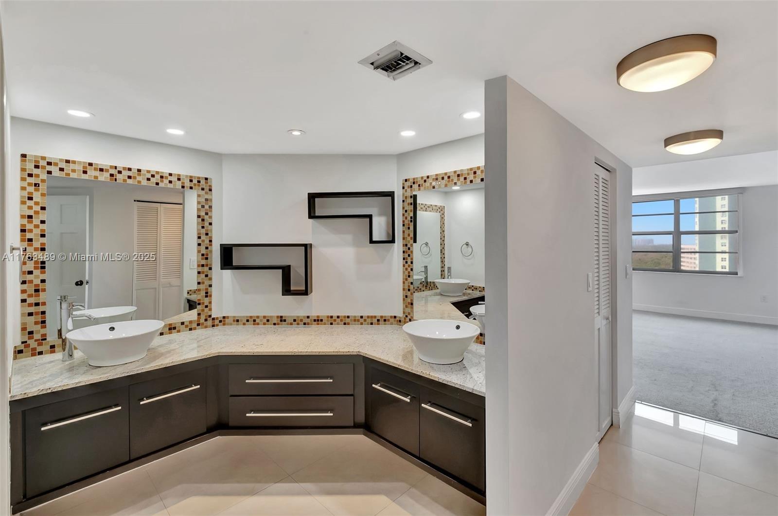 2333 Brickell Ave #1416, Miami FL 33129