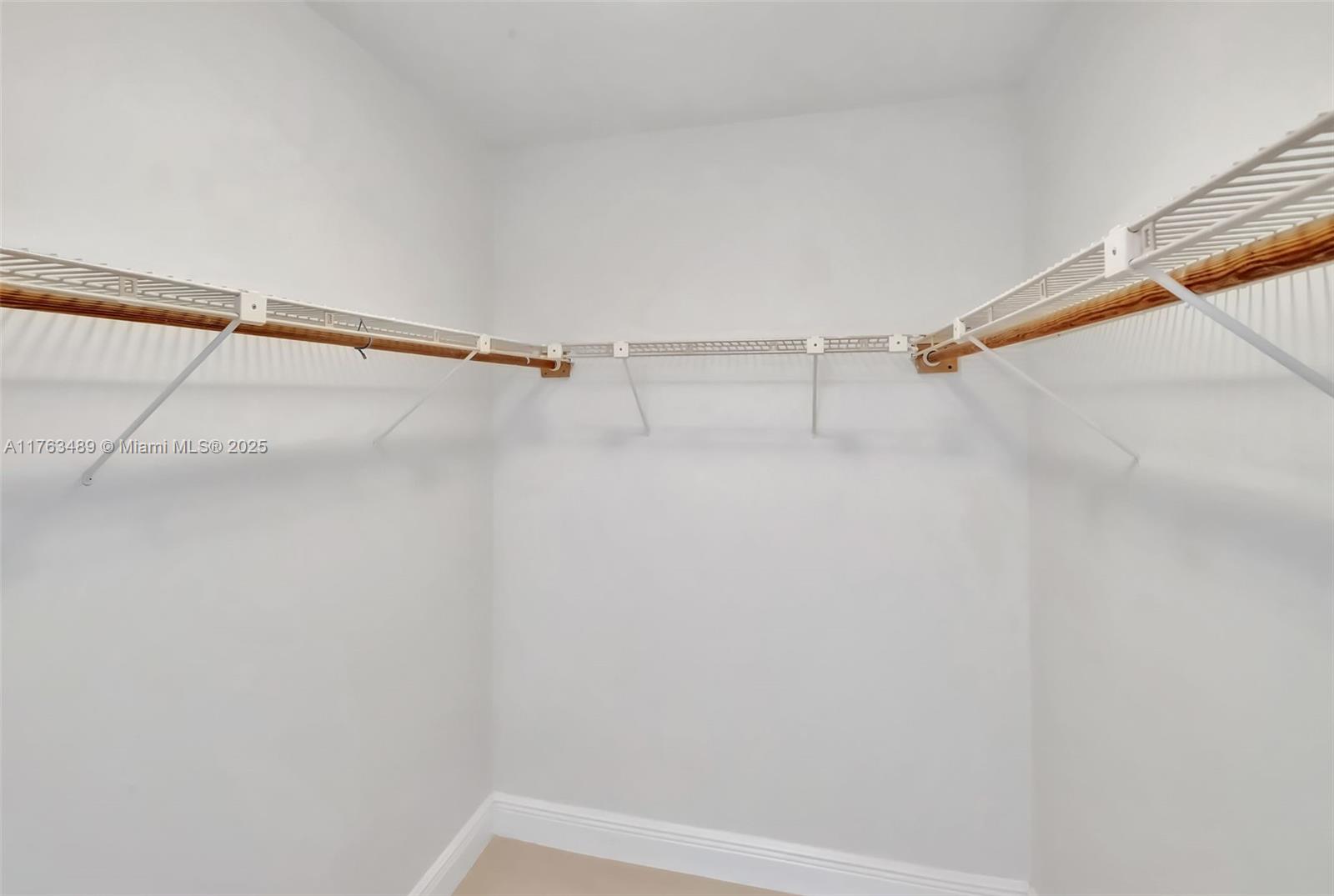 2333 Brickell Ave #1416, Miami FL 33129