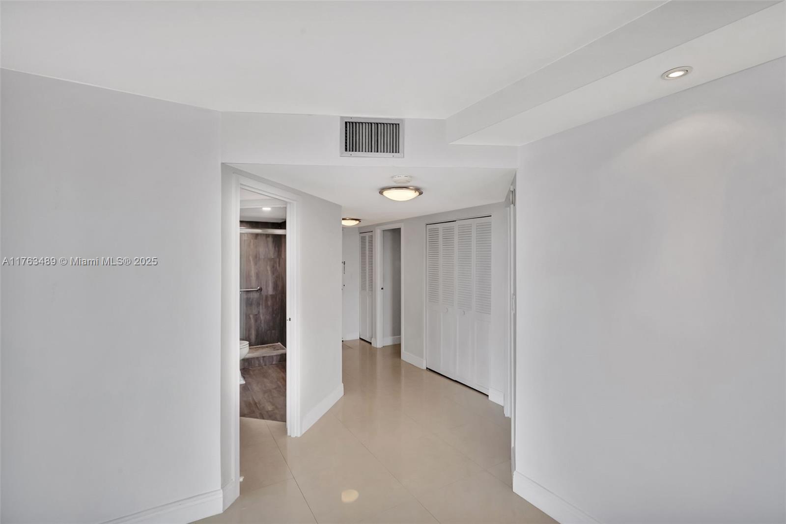 2333 Brickell Ave #1416, Miami FL 33129